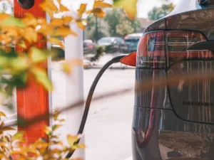 Dopłaty do samochodów elektrycznych: aktualny stan programu