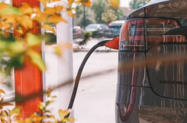 Dopłaty do samochodów elektrycznych: aktualny stan programu