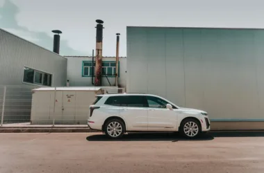 Nowe platformy: Cadillac z Chin, Jeep jak Toyota, Range - featured image