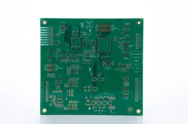 Solid-state, silicon, półstałe: trzy technologie bateryjne - featured image