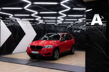 BMW sprzedał 2 mln elektryków, iX3 napędza wyniki – sierpień 2026 - featured image