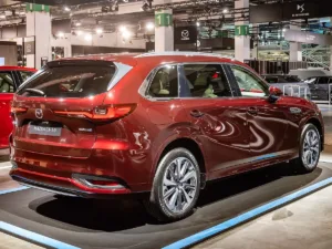 Mazda CX-3 wraca, Chrysler pokazuje koncepty – sierpień 2026 - featured image