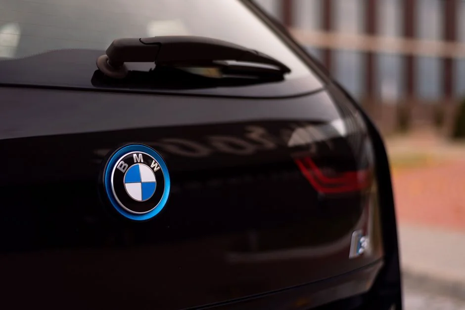BMW i3 2027: zasięg do 753 km, cena od 61 500 dolarów - featured image